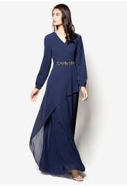 Model baju gamis ada banyak dan tentu saja memiliki satu ciri khas yang tidak bisa di lupakan dari gamis yakni desainya yang lebar dan panjang dan bisa sangat mudah kita temukan di sekitar kita, gamis sendiri dari sisi fungsinya terbagi menjadi beberapa bagian misalkan gamis dalam kegiatan atau rutinitas sehari hari biasanya. Buy Dress Muslimah Online Zalora Malaysia Brunei Chiffon Dress Chiffon Fashion Dresses