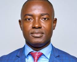 William Amponsah, Ghana's Long Distance Champion Shows Appreciation To  Kwadwo Baah Agyemang