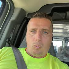 My dad was able to stop by the Fox 5 studio this afternoon!! After 4 years  and 3 TV stations, this is the first time one of my family members has been