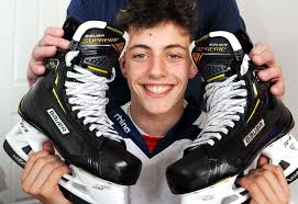 Steven puts his skates