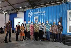 Memakai masker jadi salah satu protokol kesehatan untuk hindari terpapar virus corona. Laboratorium Fokus Tes Pcr Pertama Di Yogya Siap Dibuka Republika Online