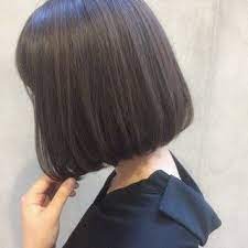 tierra 町田雄一さんのスナップ オフィス ナチュラル 大人かわいい ボブ パーマ ゆるふわ 切りっぱなしボブ ヘアスタイリング ヘア アイディア ショートのヘアスタイル