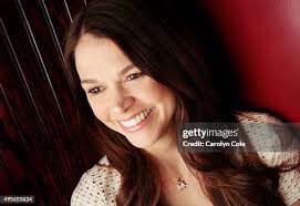 32 Carolyn Sutton Photos & High Res Pictures