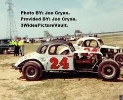 Pin By David On Stock Cars Old Race Cars Dirt Track Cars Sprint Cars