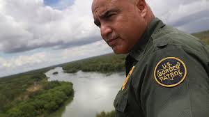 This is the triple fence along the U.S.-Mexico border that Trump wants to  model for his wall