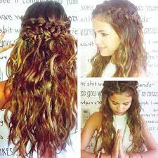 The Graduation Look Hairstyles For Your Little Girls Peinados Hair Styles Hair Styles Hair Beauty