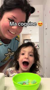 Est-ce qu'elle va réussir ? 🫠😂 #fyp #fy #pourtoi #food