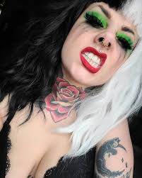 DeVil • Lips: @milanicosmetics • Eyes: @a.l.i.e.n.c.o.s.m.e.t.i.c.s • Face  jewelry: @spencers