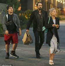 Cage met kim, 32, in february 2004 when she served him while working as a waitress in a los angeles restaurant. Nicolas Cage Celebrates Father S Day With Third Ex Wife Alice Kim And Son Kal El In Los Angeles Daily Mail Online