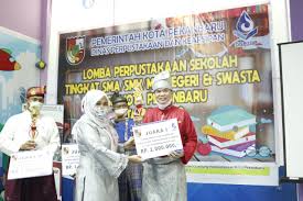 Di beberapa titik kota surabaya juga terdapat beberapa klinik pengobatan herbal dan tradisional untuk pengobatan. Smk Abdurrab Juara 1 Lomba Perpustakaan Se Kota Pekanbaru