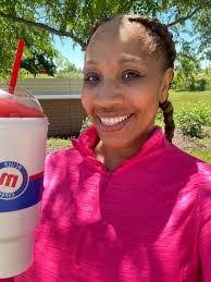 Carla Hutton's Instagram, Twitter & Facebook