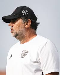 José Rafael Vieira é o novo treinador da equipa sub-19 do AFS ⚽️ 🎙️”O  objetivo é crescer dia a dia” Sabe mais 👉 afsfut.pt/ #AVilaEmPrimeiro  #VamosCrescerJuntos #Sub19AFS