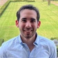 Emy Calix's Instagram, Twitter & Facebook