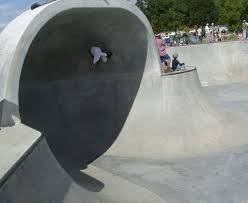 Skateboard Cradles Rodeo Flying Skateboard 1 Jpg Concrete Rodeo The Skateboard Cradle Skateboard Battle Ground Surfboard