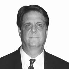 Robert Moorman's Instagram, Twitter & Facebook