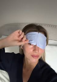 Healthy eyes, hassle-free! 👁️✨ Subscribe and get Rest Self-Heating Warm  Compresses delivered right when you need them—plus, save 14%