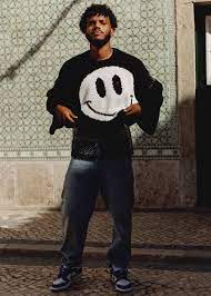 Beşiktaş ile kiralık sözleşmesi sona eren valentin rosier, siyah beyazlı takımdaki geleceğine dair çarpıcı açıklamalarda bulundu. No Stylist With Valentin Rosier Stockx News