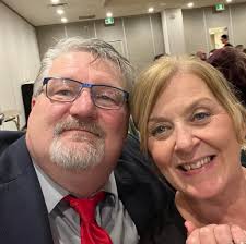 What are the correct tire sizes for a 1975 Belarus 820 4x4 tractor?