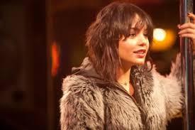 vanessa hudgens and denis leary enter