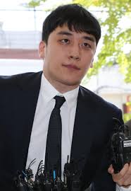 '특수폭행 입건' 승리, 소주병 들었다 인정⋯"폭행은 없었다"