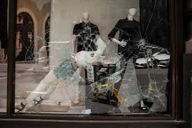The civil unrest in minneapolis and st. Shattered Glass In Soho As Looters Ransack Lower Manhattan The New York Times