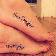 Mom Tattoos 52 Besten Designs Und Ideen Zu Tinte Zu Ehren Der Mutter Besten Designs Ehren Id Tochter Tattoos Mutter Tochter Tattoo Mutter Tochter Tattoos