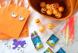Even just using orange, green, and purple in your decor can signal even though kids have a magical way of entertaining themselves, plan to fill some of the party time with easy halloween party games for kids. 6 Fun Toddler Halloween Games And Activities Kids Parties La Jolla Mom