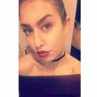 Anna Earley's Instagram, Twitter & Facebook