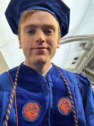 𝕃𝕒𝕦𝕣𝕒 𝕄𝕔ℂ𝕠𝕟𝕟𝕖𝕝𝕝 (@lmcconnell108)