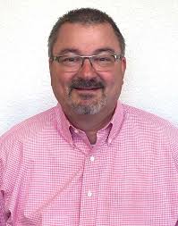 Scott Gresser's Instagram, Twitter & Facebook