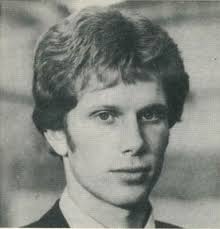 Tell me I'm not the only ones who sees the face in the smoke.