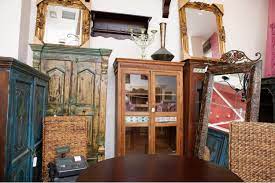 We've got you covered, with our specially discounted and affordable dining sets! Donating Furniture In Melbourne Man With A Van