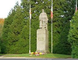 Aménagé en mémorial en 1922, détruit par les allemands en 1940 puis reconstruit par les français, c'est un lieu incontournable de la mémoire des. La Clairiere De L Armistice A Rethondes Bild Von Memorial De L Armistice Compiegne Tripadvisor