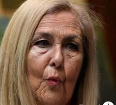 Pamela jiles oficia al general rozas para que informe pamela jiles avisa que hará lo necesario para que se apruebe segundo retiro de un 10 por ciento de pamela jiles llega encapuchada a la cámara. Maria On Twitter Pamela Jiles Ya Se Empiezan A Notar Los Nocivos Efectos De Tu Odio Y Demencia Tanta Maldad Envejece Todoscontrapamelajiles Https T Co Rlvum6cjvz