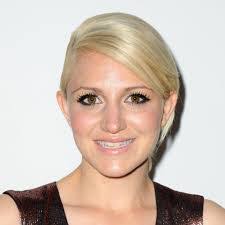 Logan Masters's Instagram, Twitter & Facebook