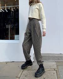 Quick shop uo black cleo chunky loafers €69.00. Dr Martens Sinclair Black Leather Boots Of Olivia Frost On The Instagram Account Oliviabynature Spotern