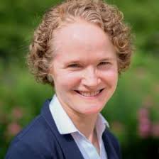 Victoria Booth's Instagram, Twitter & Facebook