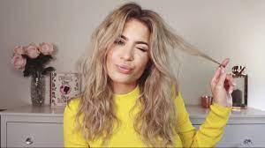 Leichte feuchtigkeit im haar sorgt später für definiertere locken. Naturliche Locken Einfach Fohnen Bella Youtube