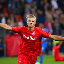 Create your own fifa 21 ultimate team squad with our squad builder and find player stats using our player database. How Good Is Erling Haaland Amid Manchester United Transfer Speculation We Asked Fifa 20 Manchester Evening News