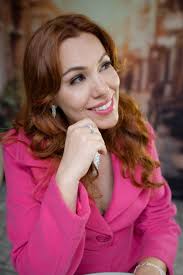 Potência Mulher: Bárbara Penido canta os ciclos, mistérios e complexidades  do feminino