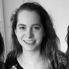 Beatriz Cacace's Instagram, Twitter & Facebook