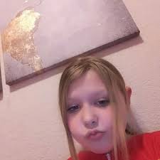 Addy Black (@AddyBlack17)