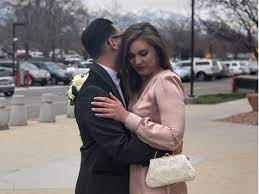 How to deal with finding your spouse on a dating site. I Met My Husband On Tinder Here S What People Get Wrong About Online Dating