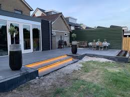 verhoogd terras tuin trappen tuin en terras tuin ideeen