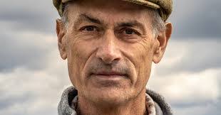 Neil King's Instagram, Twitter & Facebook