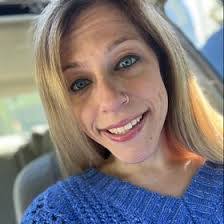 Debbie Reitz's Instagram, Twitter & Facebook