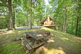 The resort area is clean, spacious. A Hidden Mountain 360 Affordable 2 Bedroom Cabin In Wears Valley