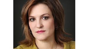 Kara Weiner's Instagram, Twitter & Facebook