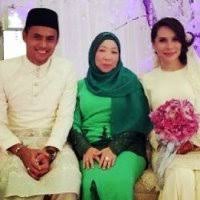 Radzak (born 3 august 1987) is a malaysian professional footballer who plays as a defender for malaysia super league club johor darul ta'zim and the malaysia national. Aidil Zafuan Dan Zarema Sah Bergelar Suami Isteri