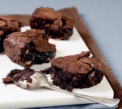 Beste Sjokolade Bruintjies Sag En Klam Jy Gaan Ver Soek Vir Beter Bruintjies Brownie Recipes Sweet Tarts Cookie Recipes
